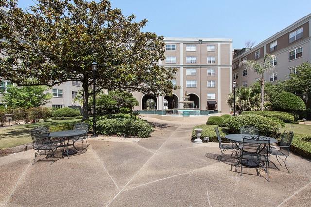 1750 ST CHARLES Avenue 208