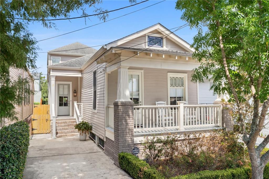 726 JEFFERSON Avenue