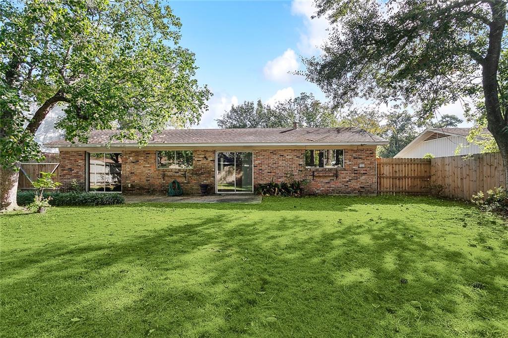 1559 RIDGECREST Drive
