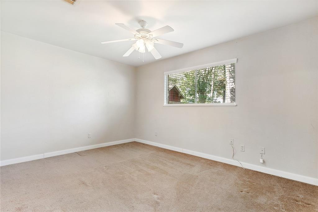 1559 RIDGECREST Drive