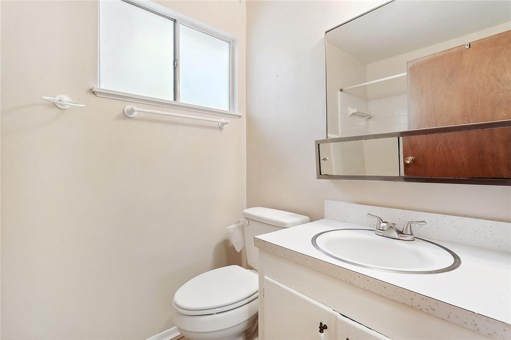 1559 RIDGECREST Drive