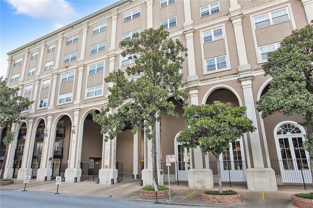 1750 ST CHARLES Avenue 240