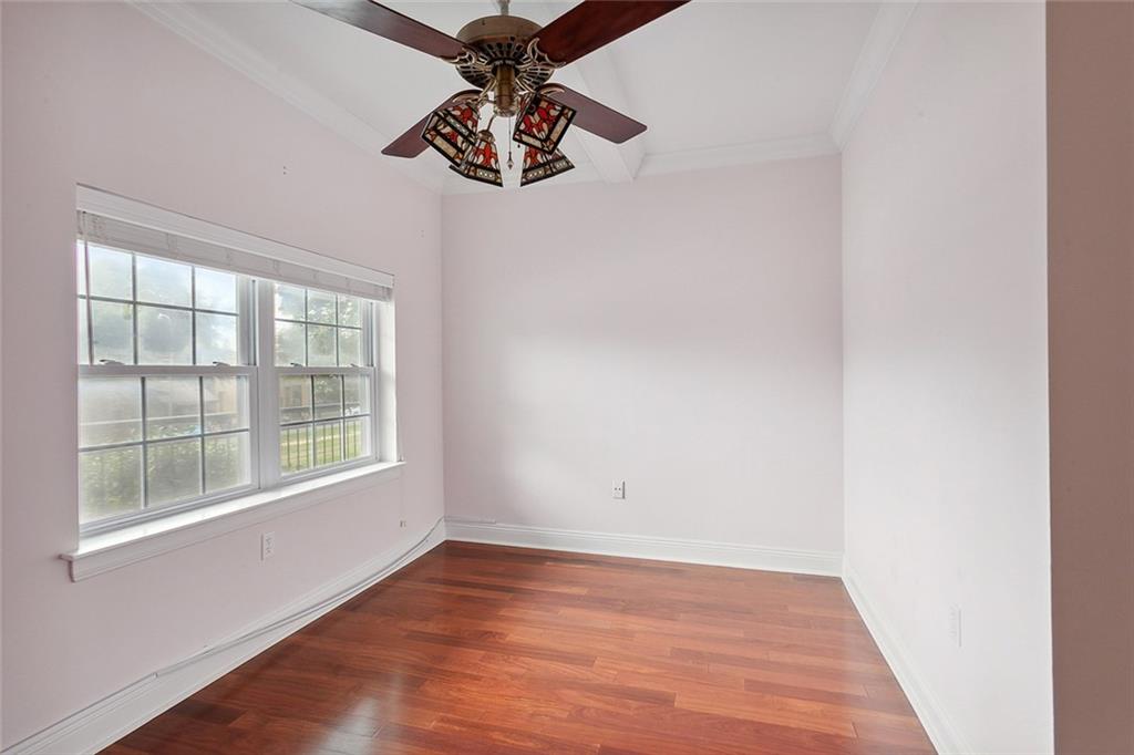 1750 ST CHARLES Avenue 240