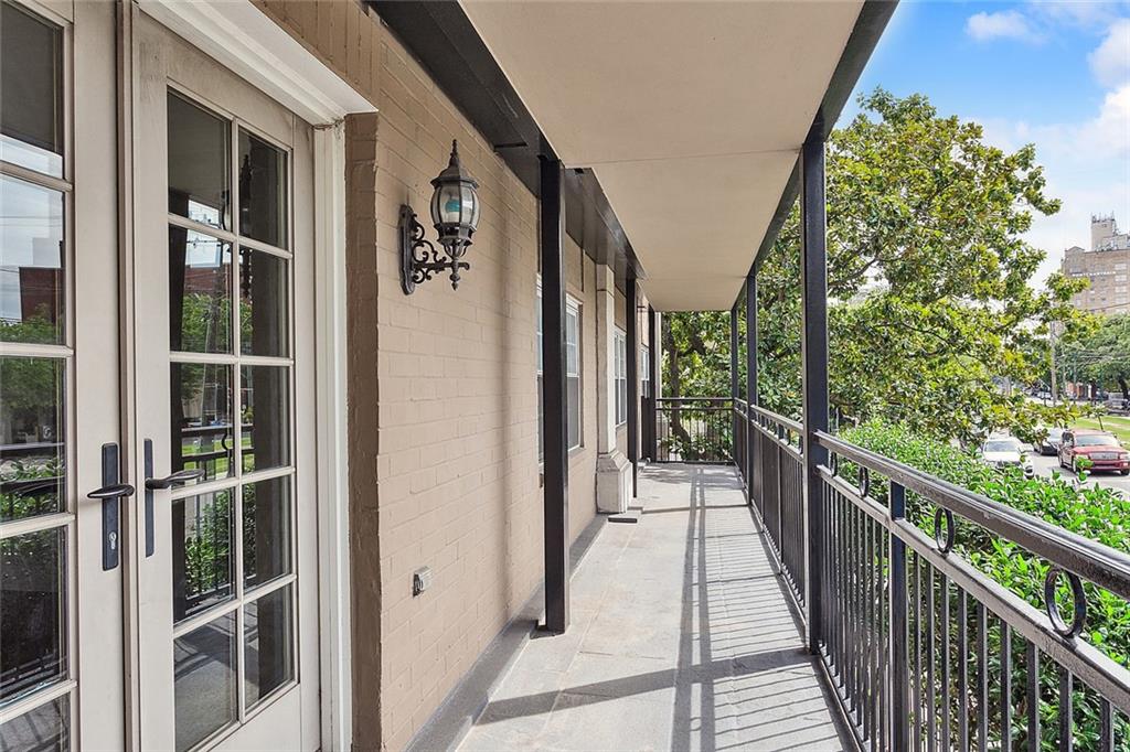 1750 ST CHARLES Avenue 240