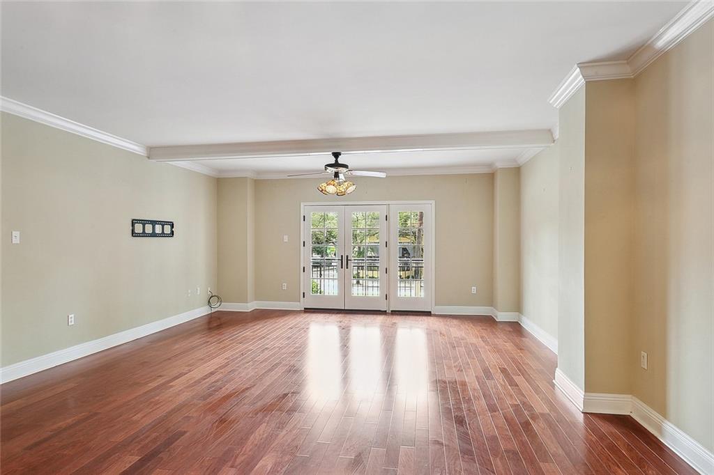 1750 ST CHARLES Avenue 240