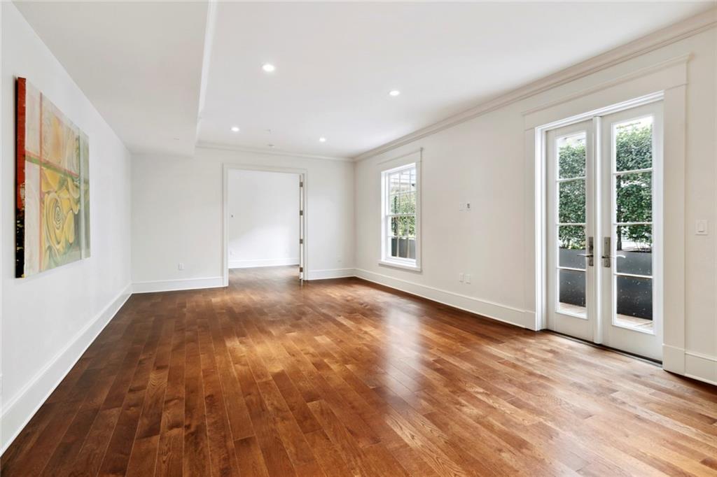700 MAGAZINE Street 417