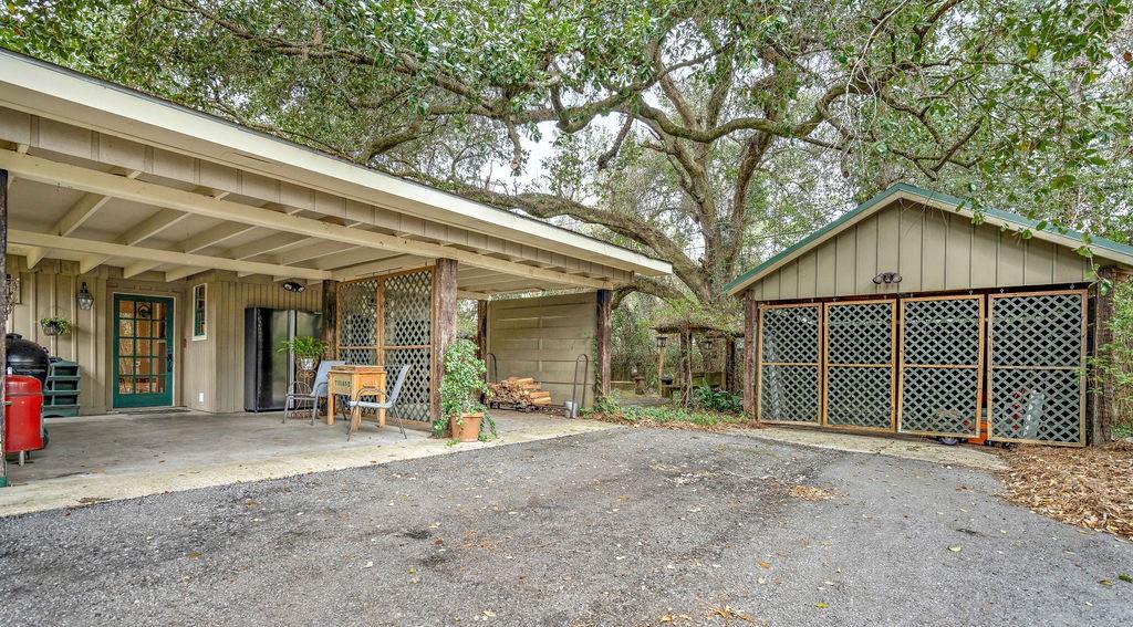 108 SOUTH Drive