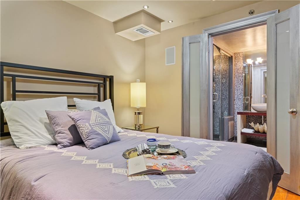 920 POEYFARRE Street 171