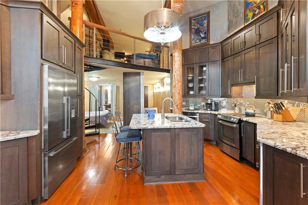 920 POEYFARRE Street 171