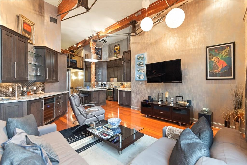 920 POEYFARRE Street 171