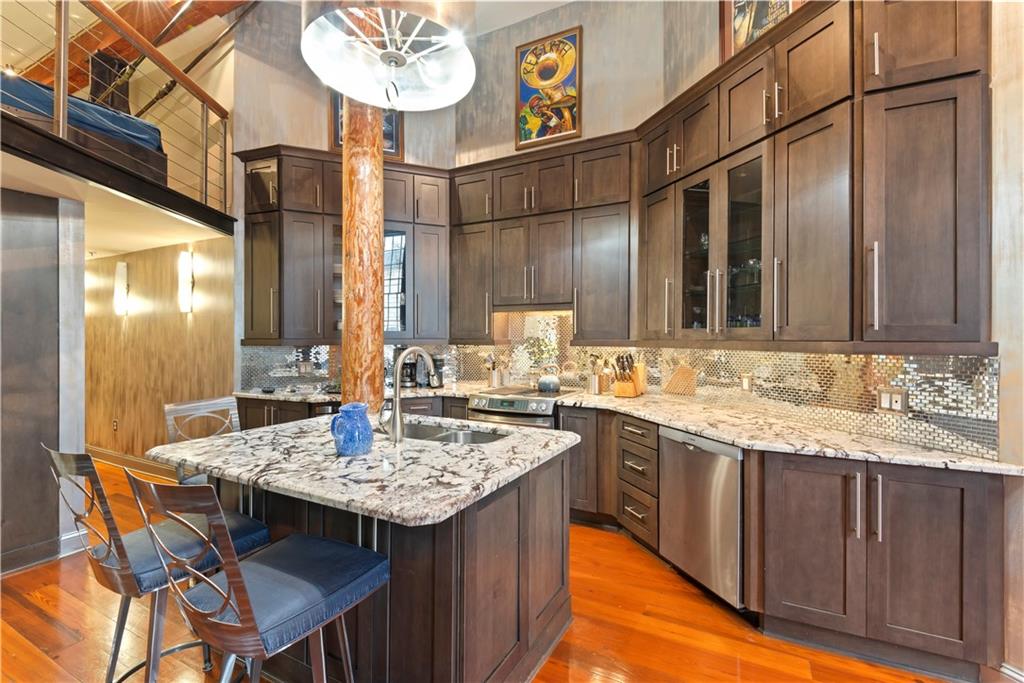 920 POEYFARRE Street 171