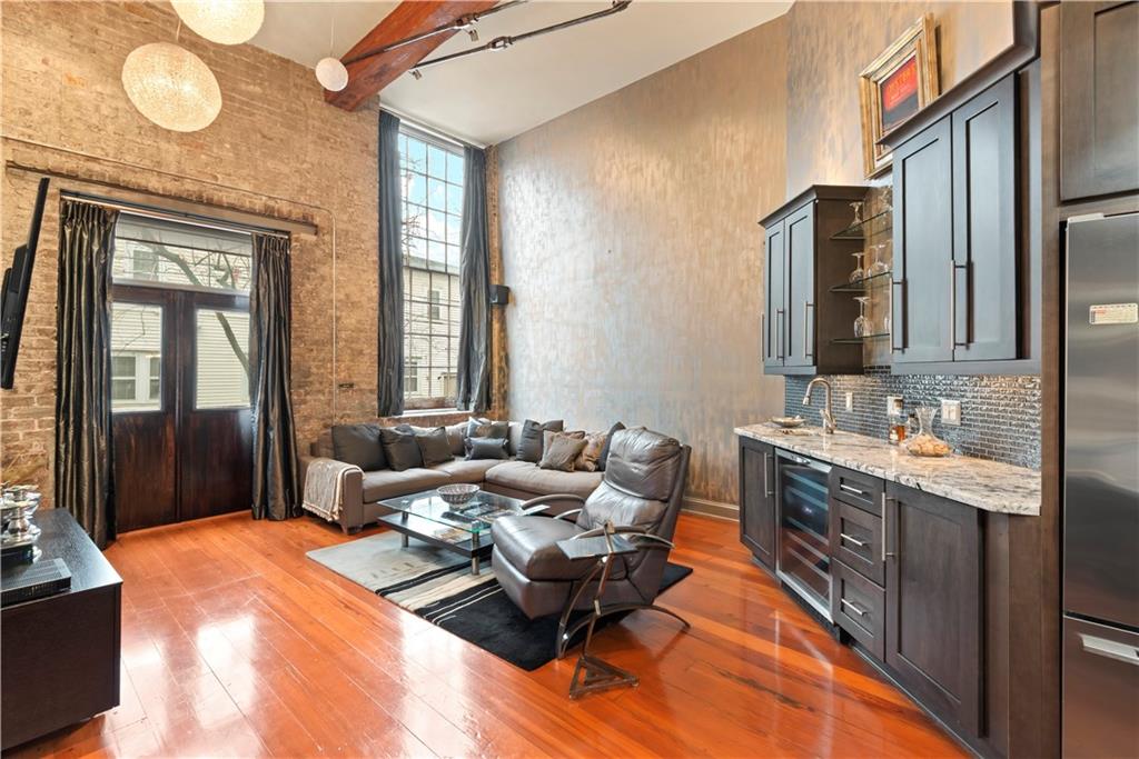 920 POEYFARRE Street 171