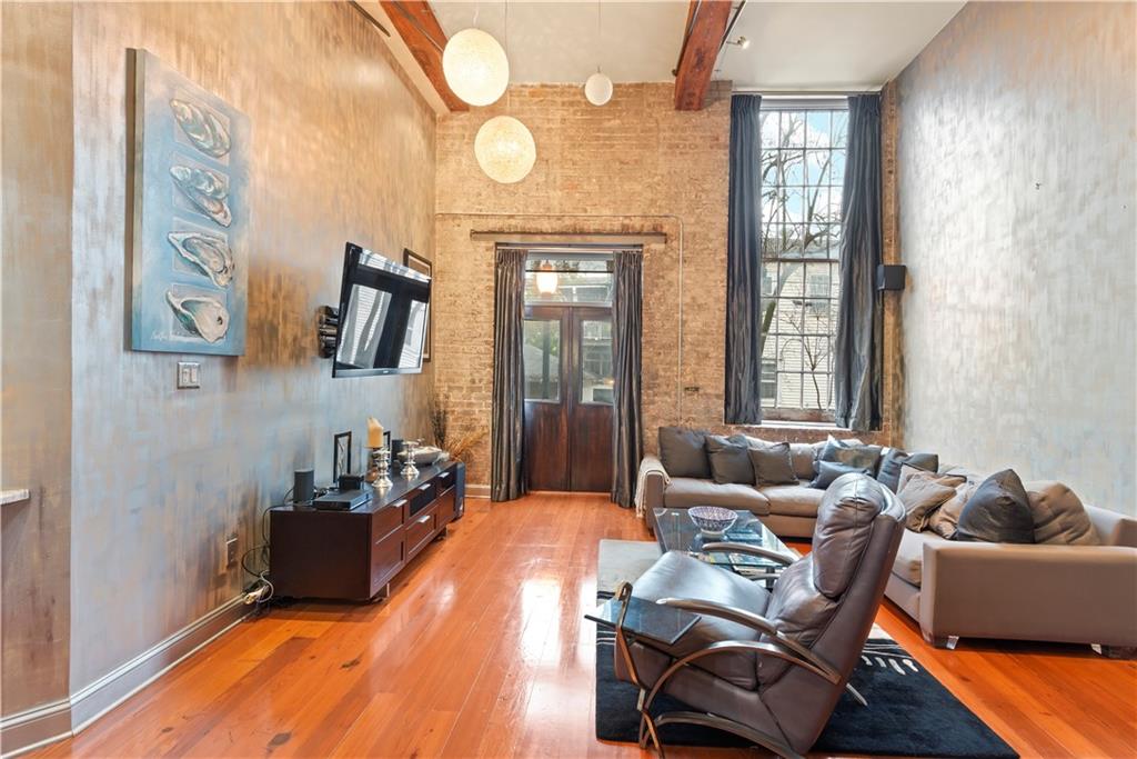 920 POEYFARRE Street 171