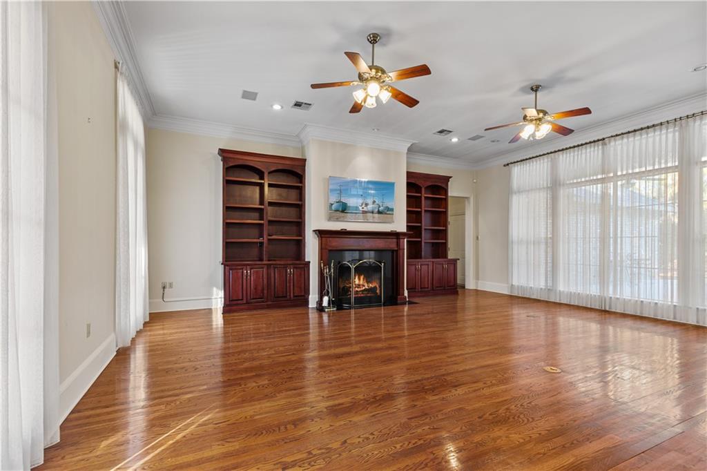 106 TWIN OAKS Lane