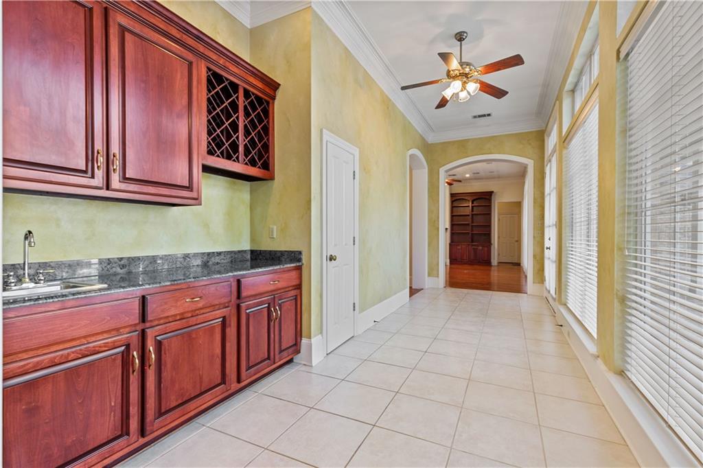 106 TWIN OAKS Lane