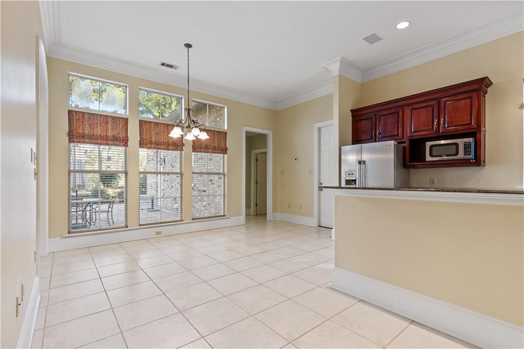 106 TWIN OAKS Lane