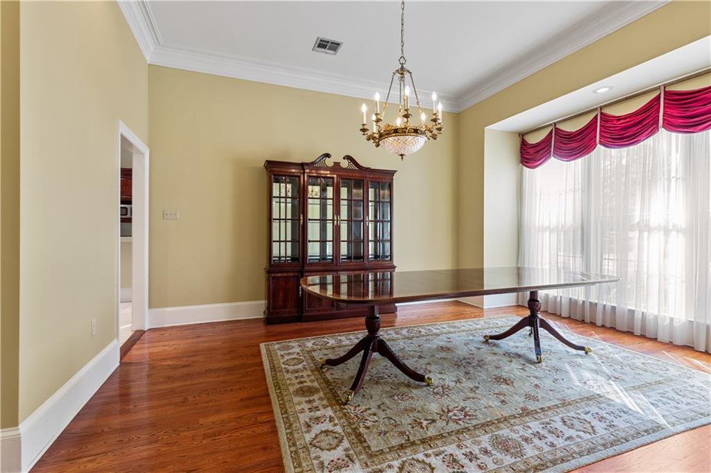 106 TWIN OAKS Lane