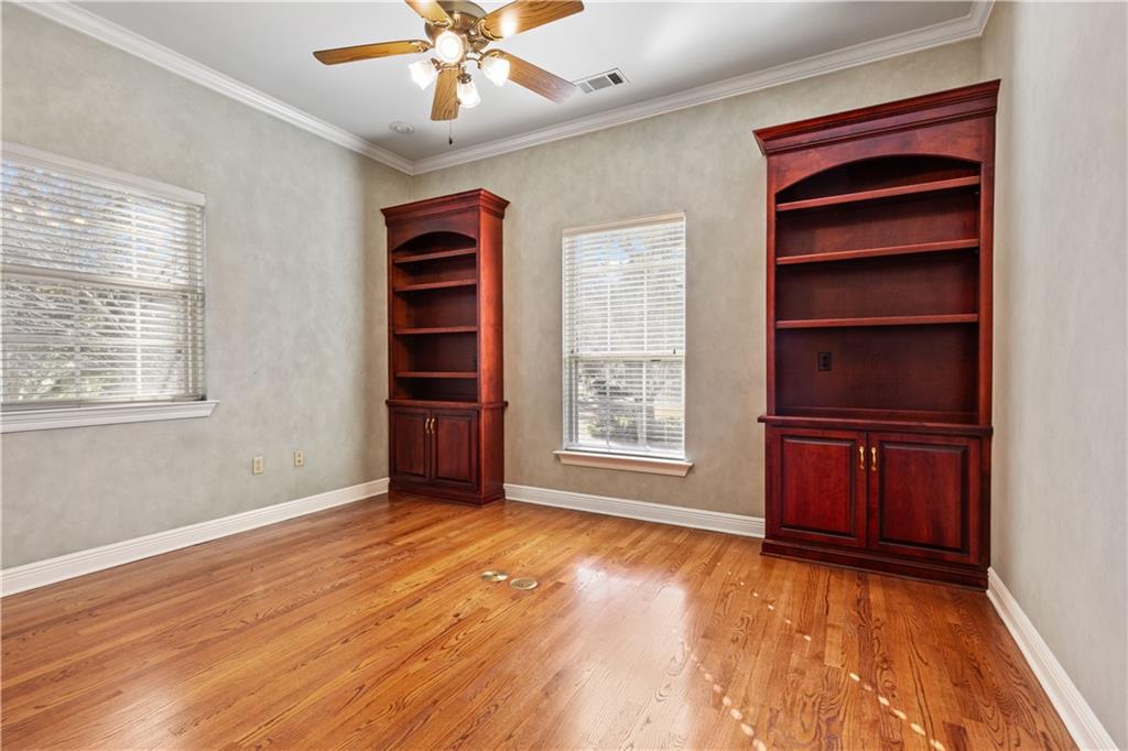 106 TWIN OAKS Lane