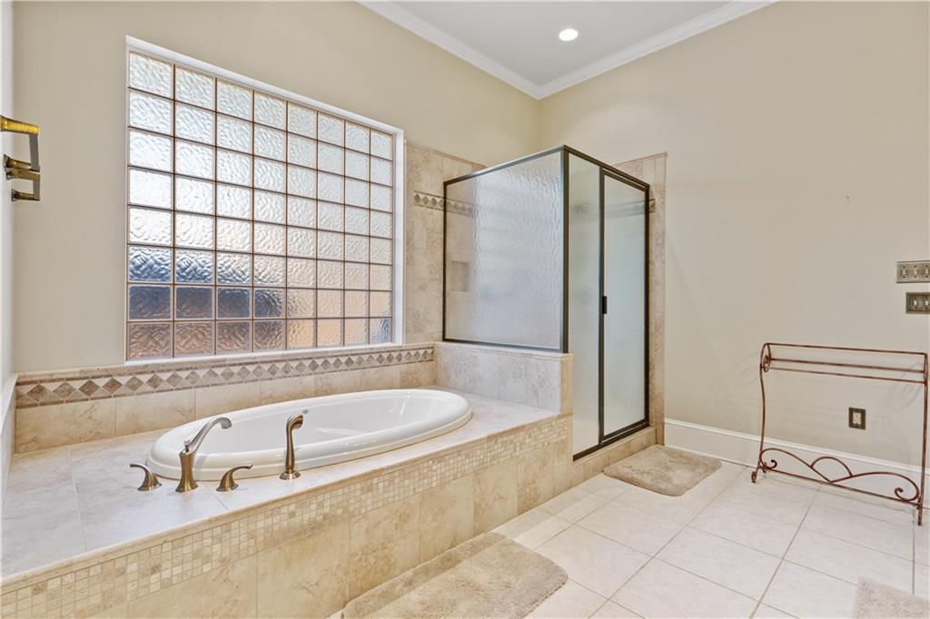 106 TWIN OAKS Lane