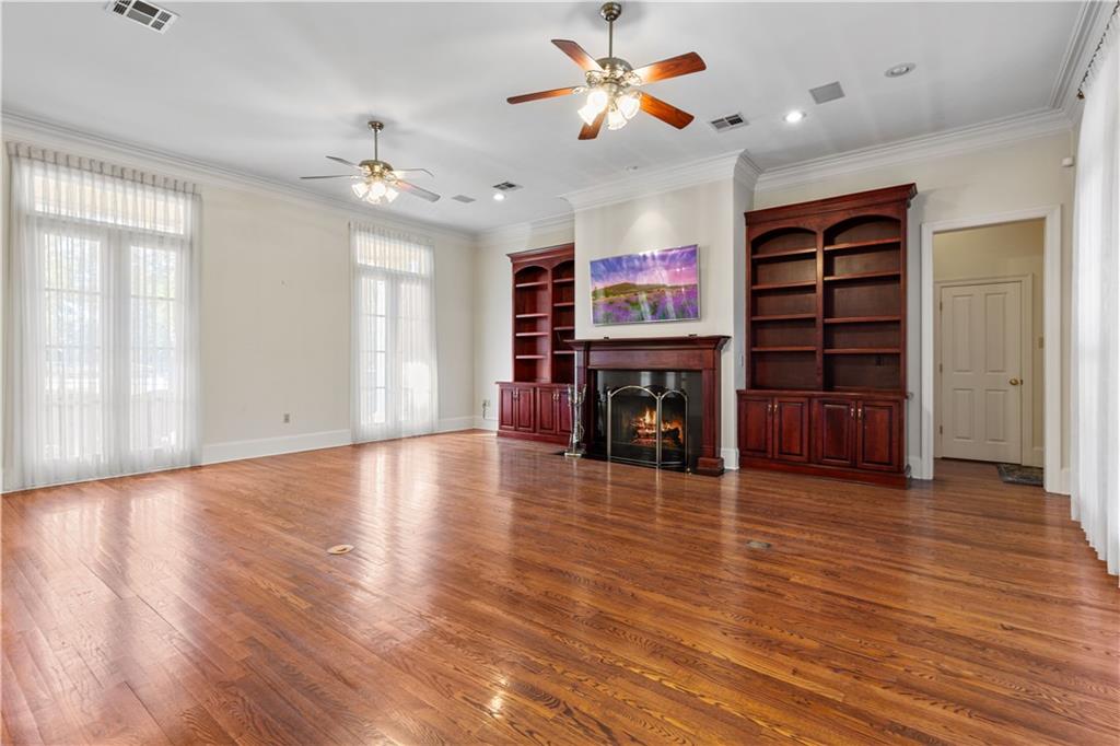 106 TWIN OAKS Lane