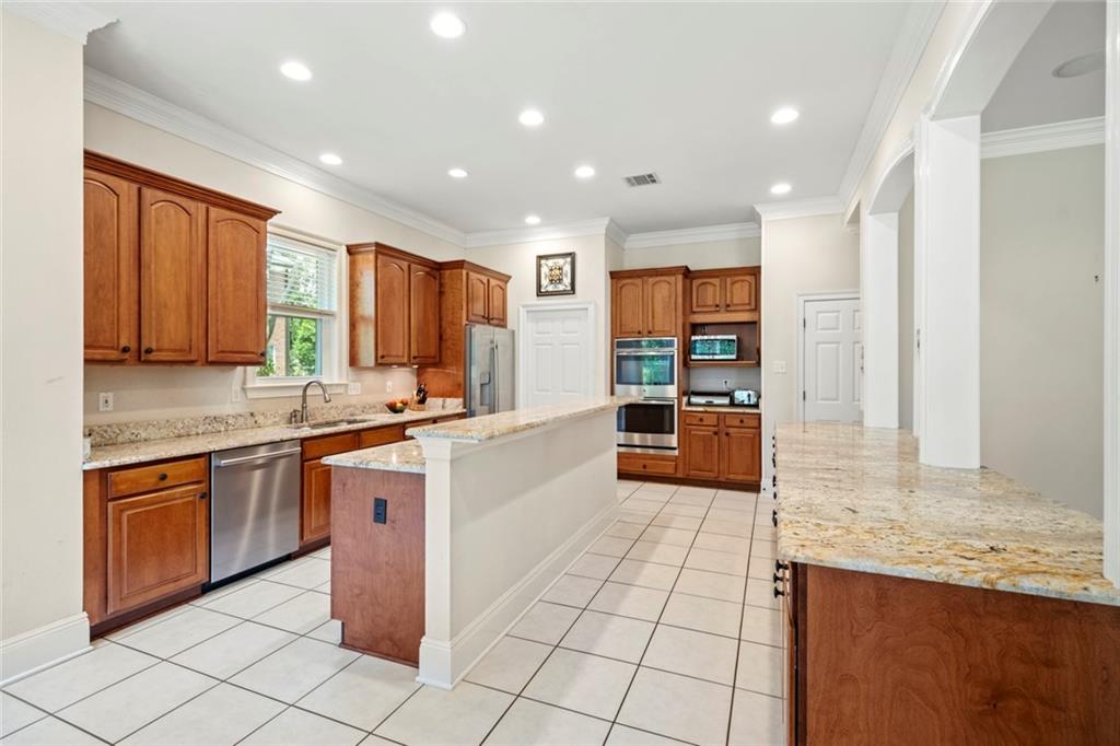 16 CASTLE PINES Drive