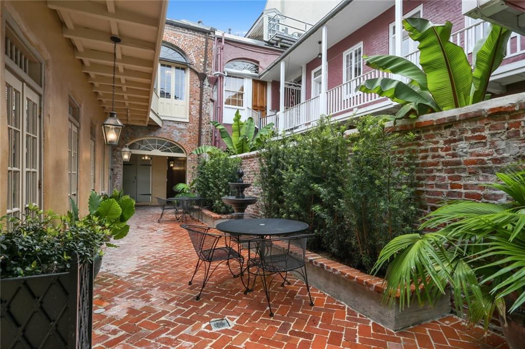 1111 ROYAL Street C