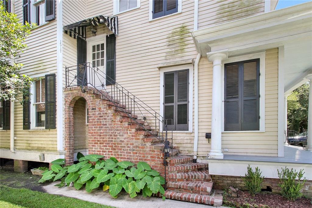 1517 DUFOSSAT Street