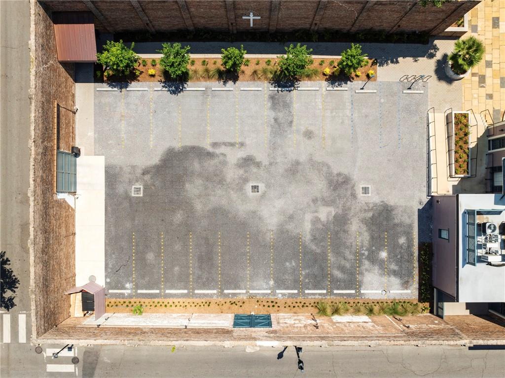 1022 BARRACKS Street 105