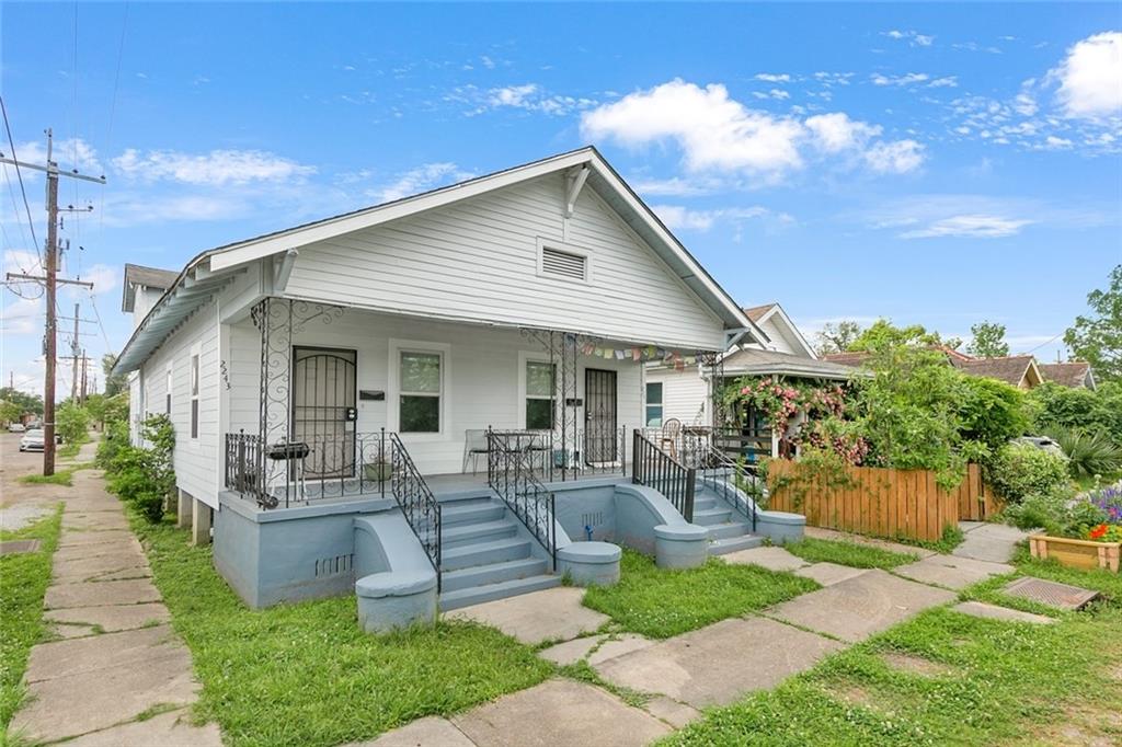 2241 ARTS Street