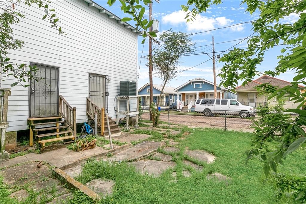 2241 ARTS Street