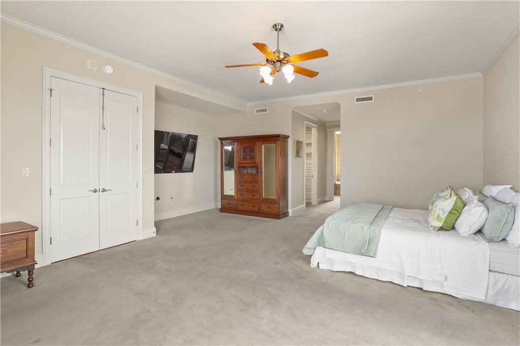 232 LAKE MARINA Avenue 9D