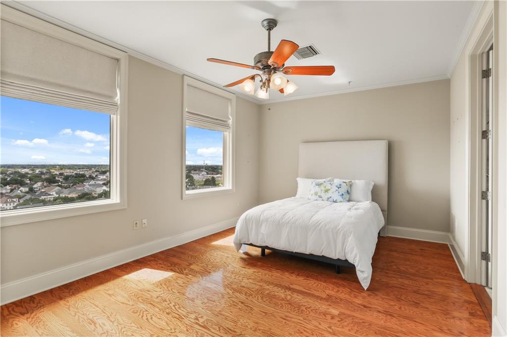 232 LAKE MARINA Avenue 9D