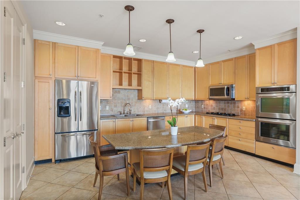 232 LAKE MARINA Avenue 9D