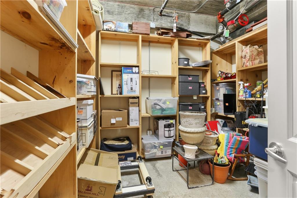 232 LAKE MARINA Avenue 9D