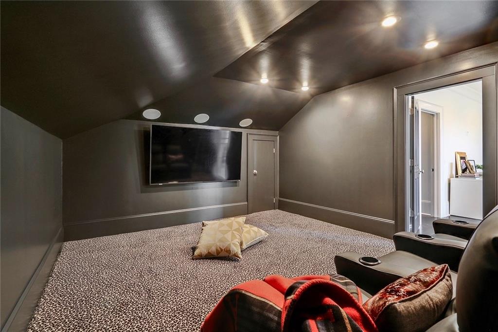 1311 JEFFERSON Avenue