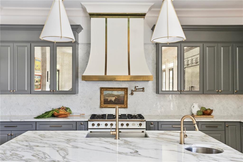 1311 JEFFERSON Avenue