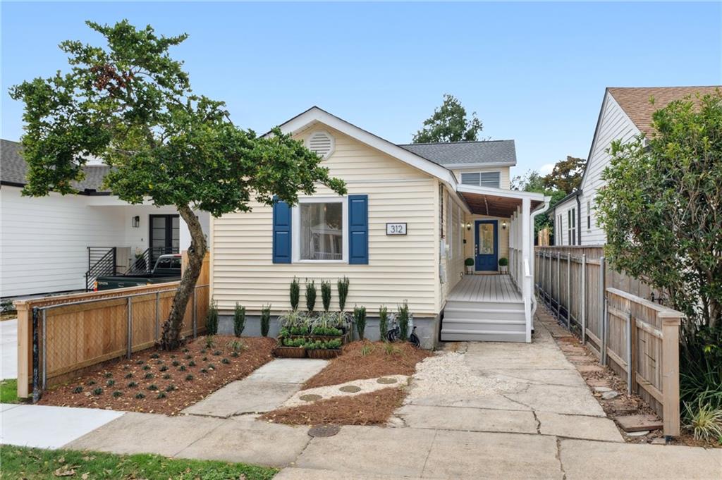 312 PAPWORTH Avenue