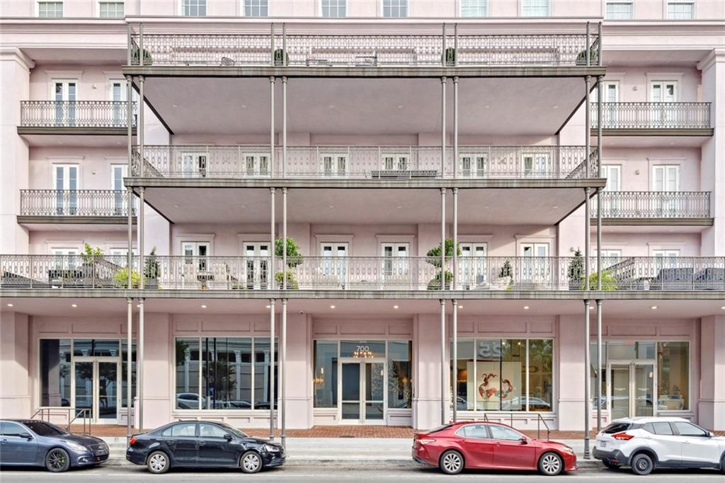 700 MAGAZINE Street 514