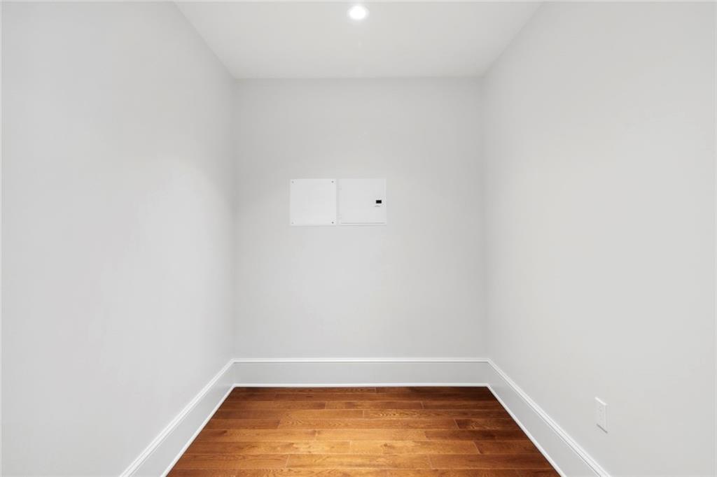 700 MAGAZINE Street 516