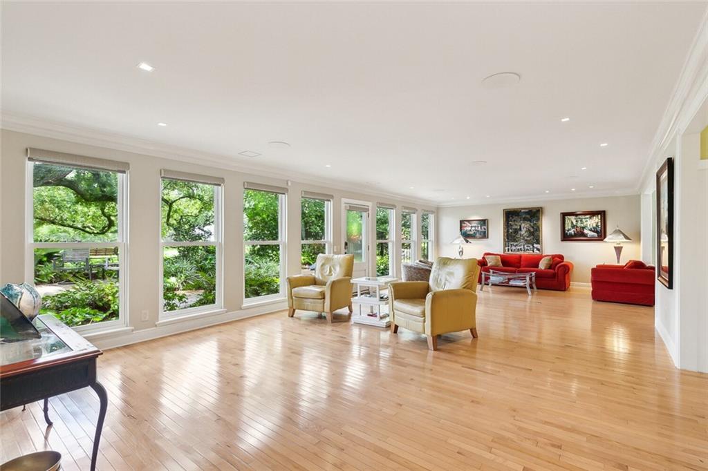 31 HERON Street