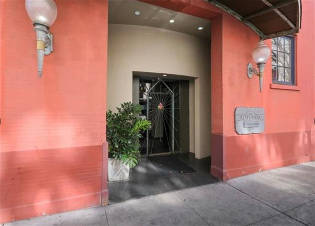 330 JULIA Street 324