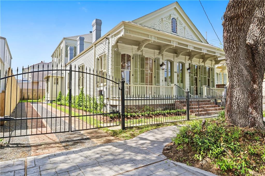 936 JEFFERSON Avenue