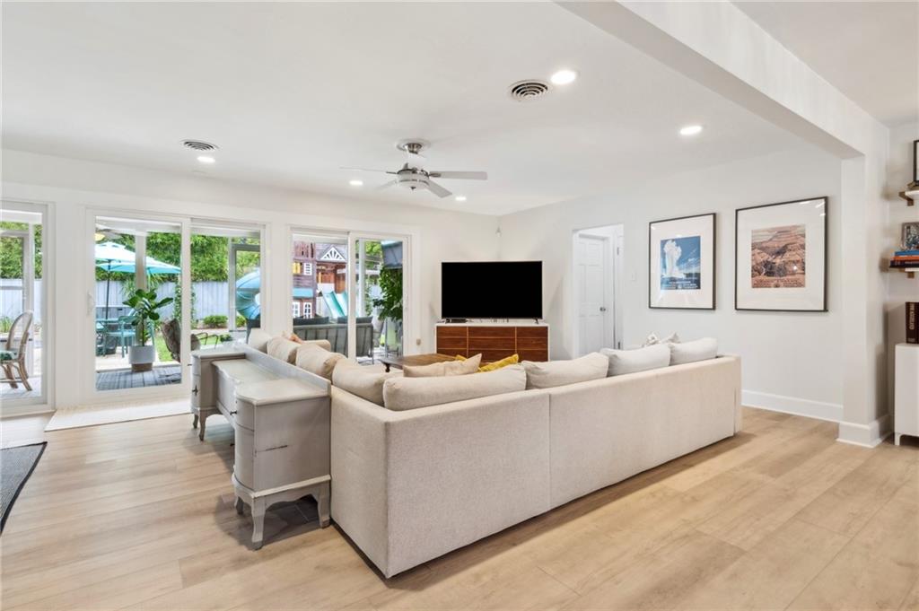 6415 PERLITA Drive