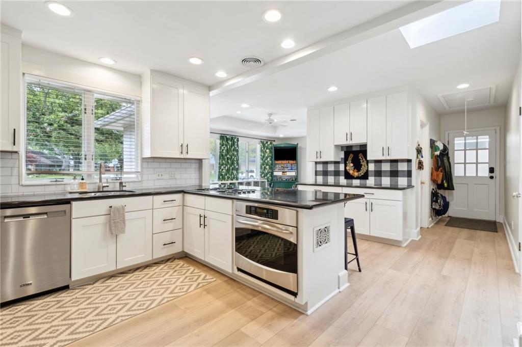 6415 PERLITA Drive