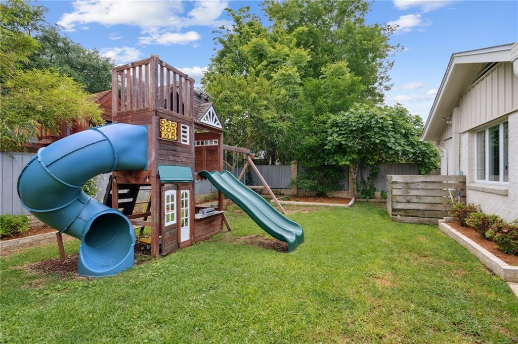 6415 PERLITA Drive
