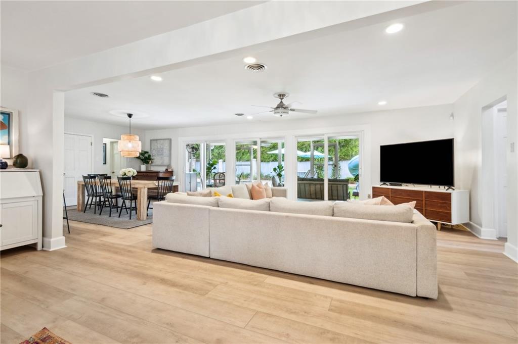 6415 PERLITA Drive