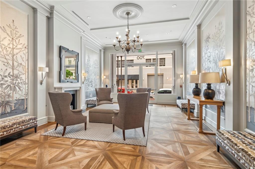 700 MAGAZINE Street 513
