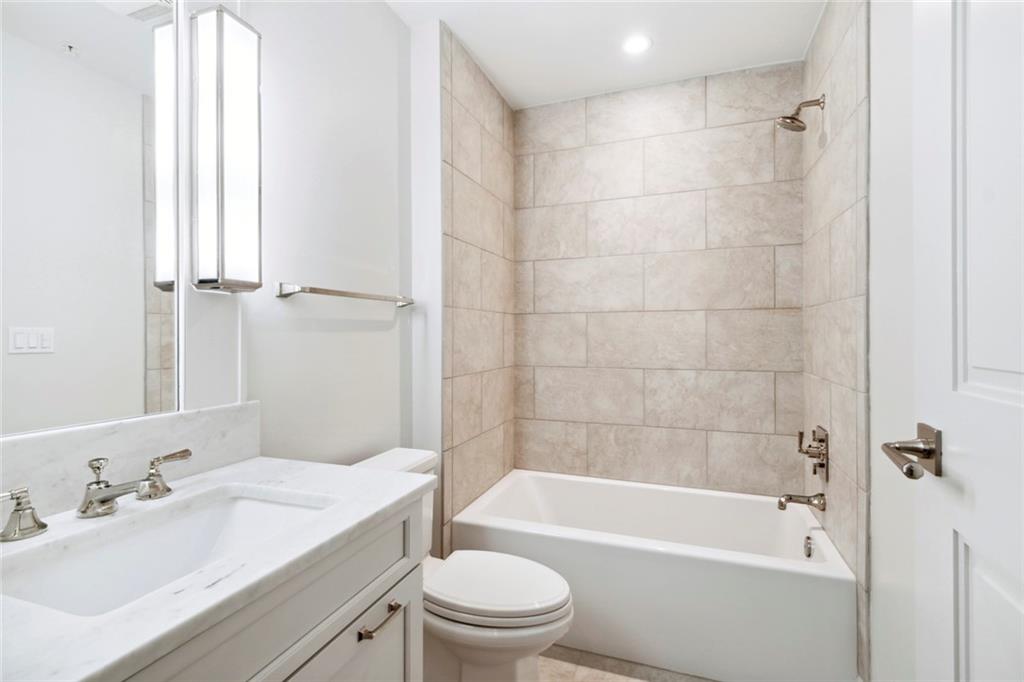 700 MAGAZINE Street 513