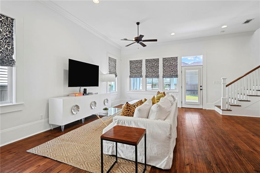 1215 SAINT ANDREW Street