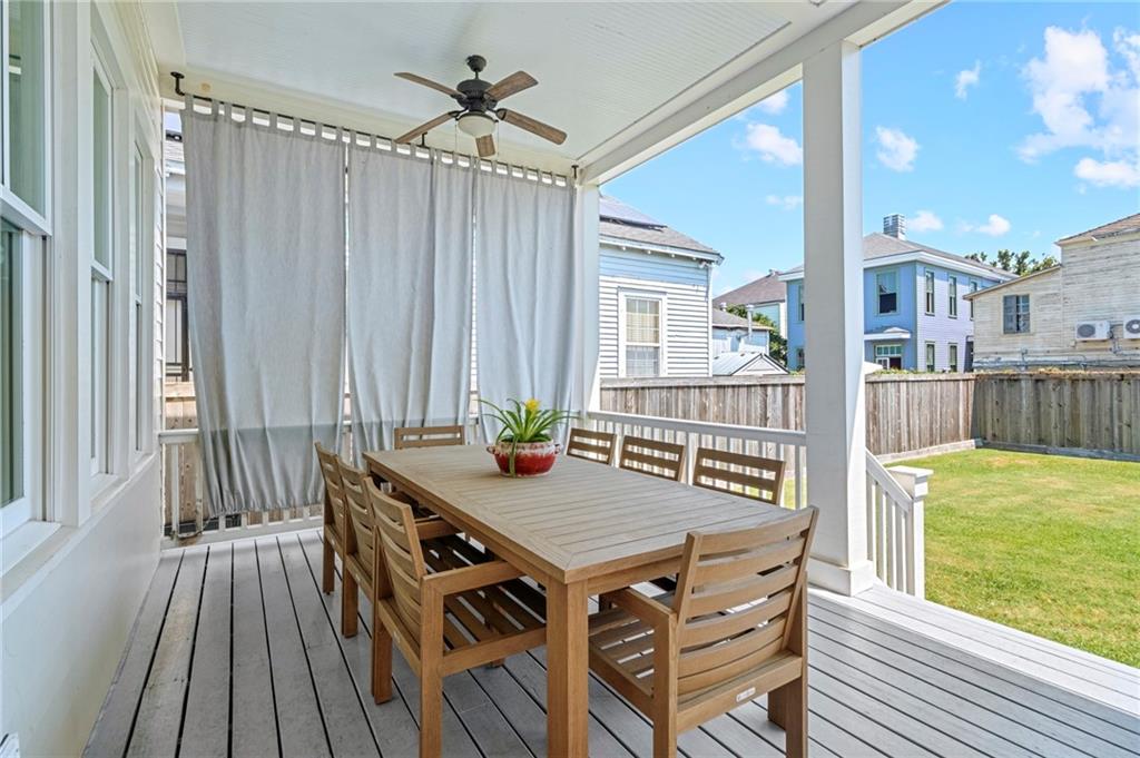 1215 SAINT ANDREW Street